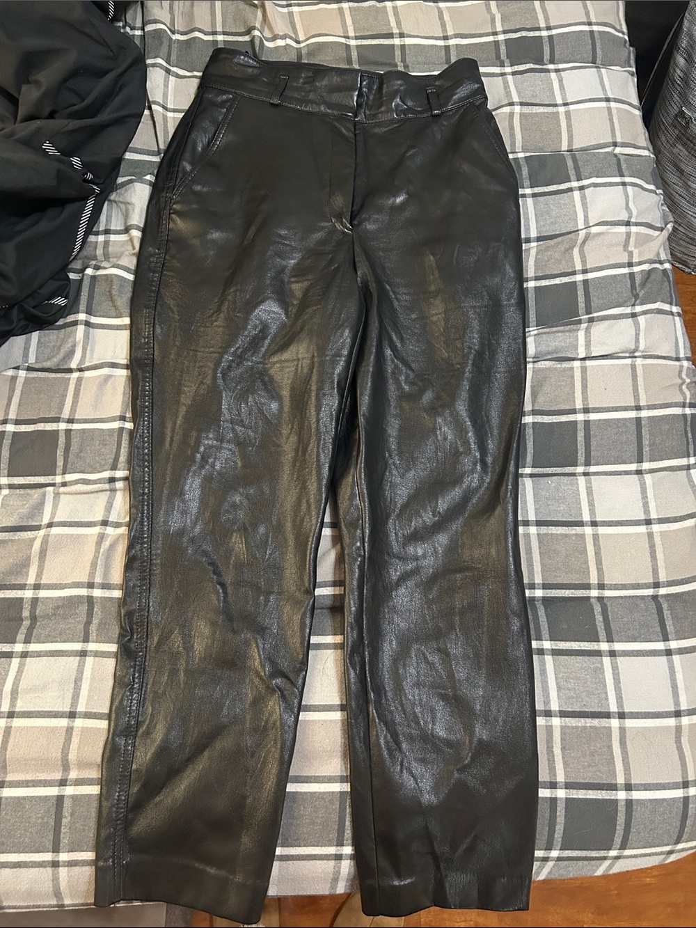 Babaton aritzia size 8 leather pants